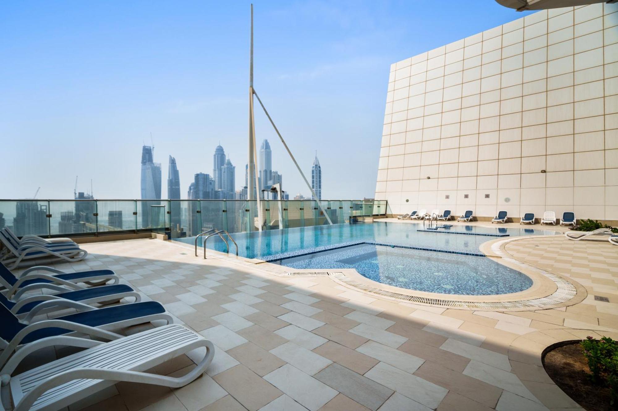 Chic In Goldcrest Views, Jlt Appartement