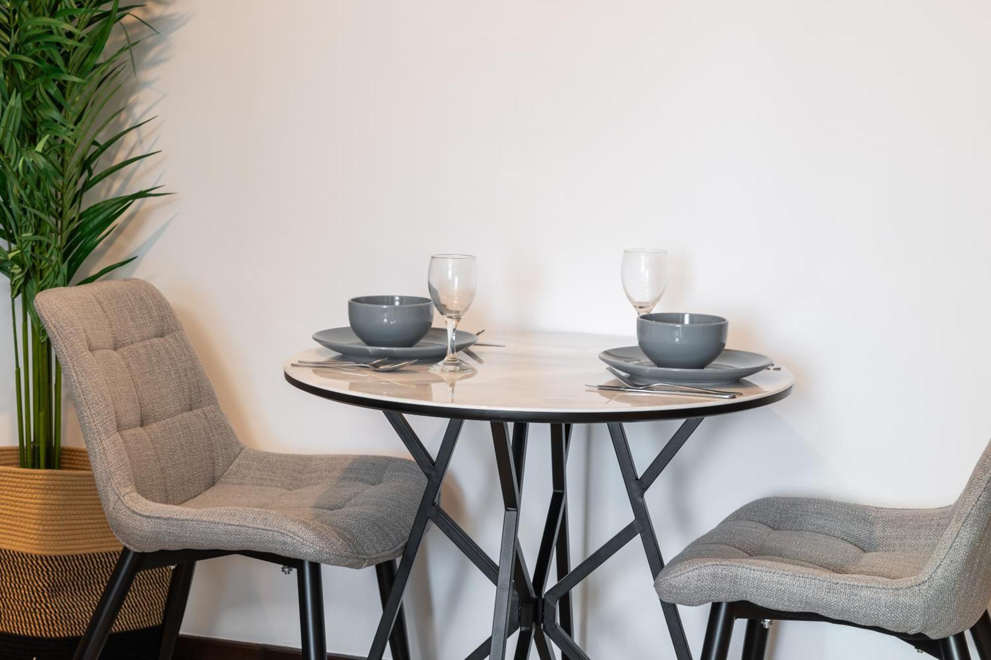 Chic In Goldcrest Views, Jlt Appartement *