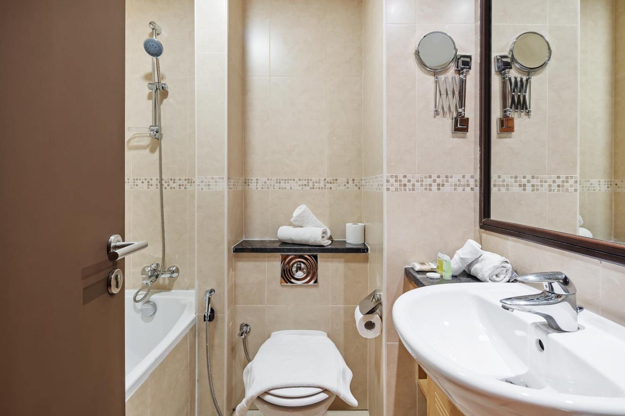 Appartement Chic In Goldcrest Views, Jlt *