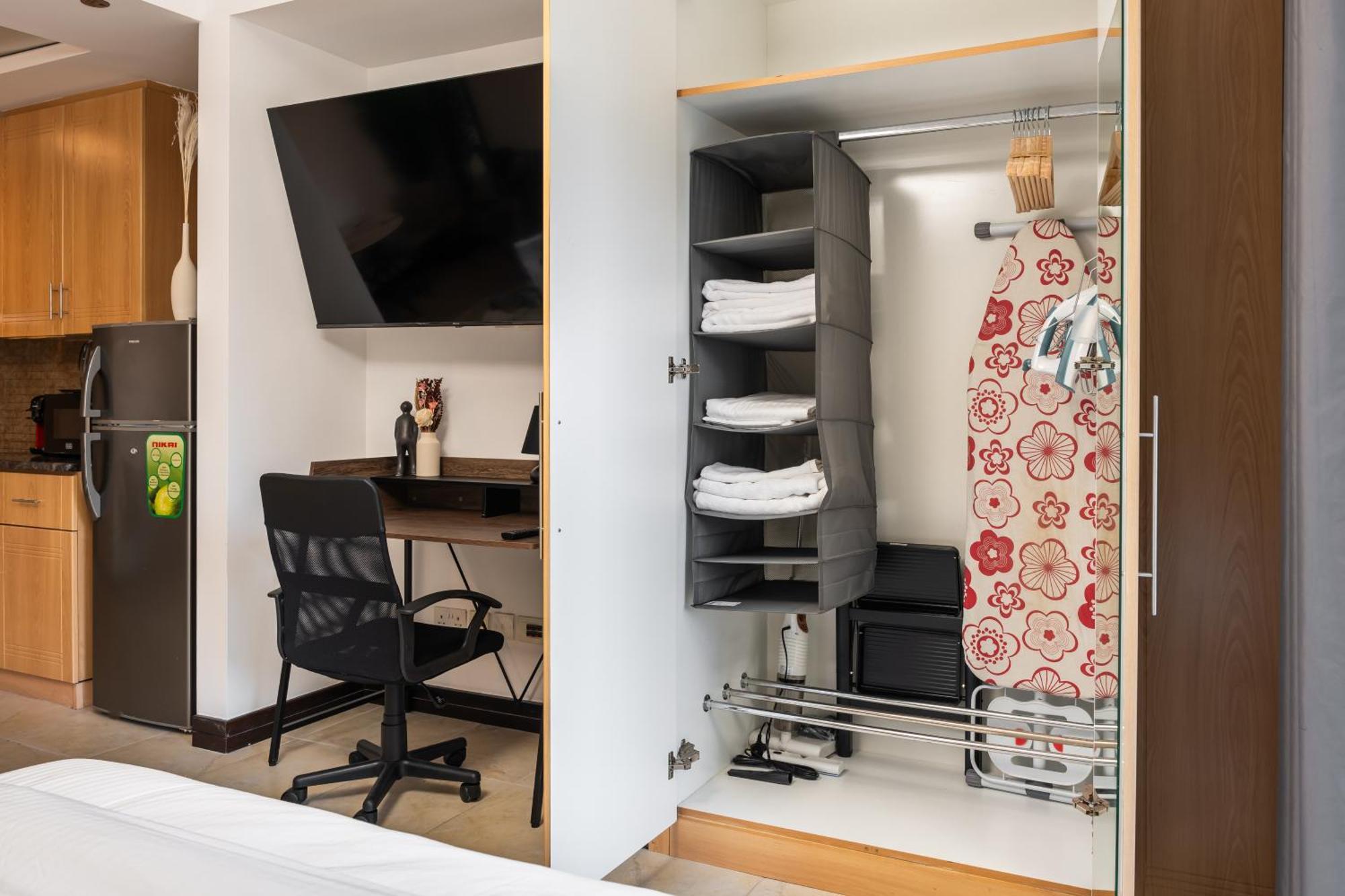 Appartement Chic In Goldcrest Views, Jlt Dubai